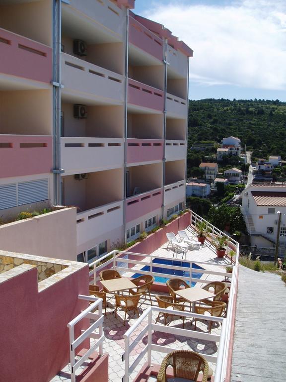 טרוגיר Apartments Mavarcica מראה חיצוני תמונה